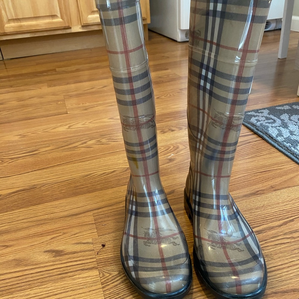 Burberry rain boots